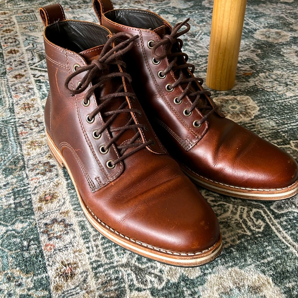 Helm Boots, Zind